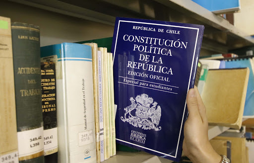¿Qué cambiar en nuestra Constitución?