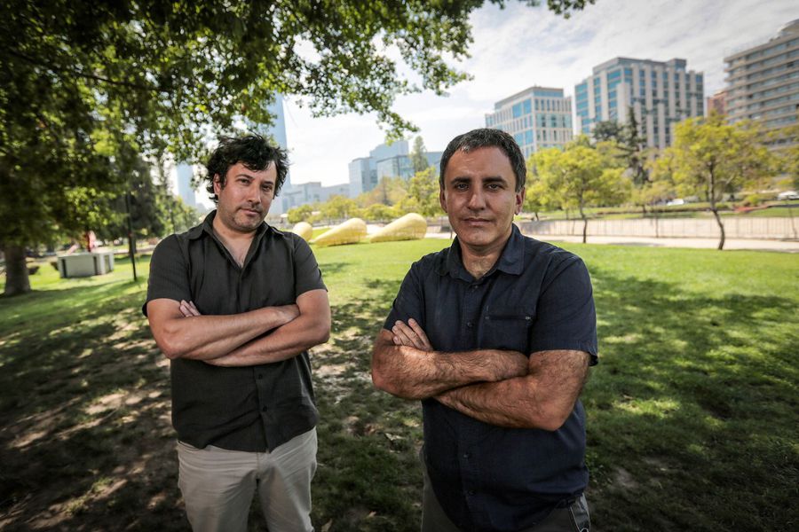 Francisco Soto y Alejandro Corvalán: “En Chile hay una idea muy insular de menospreciar el parlamentarismo”