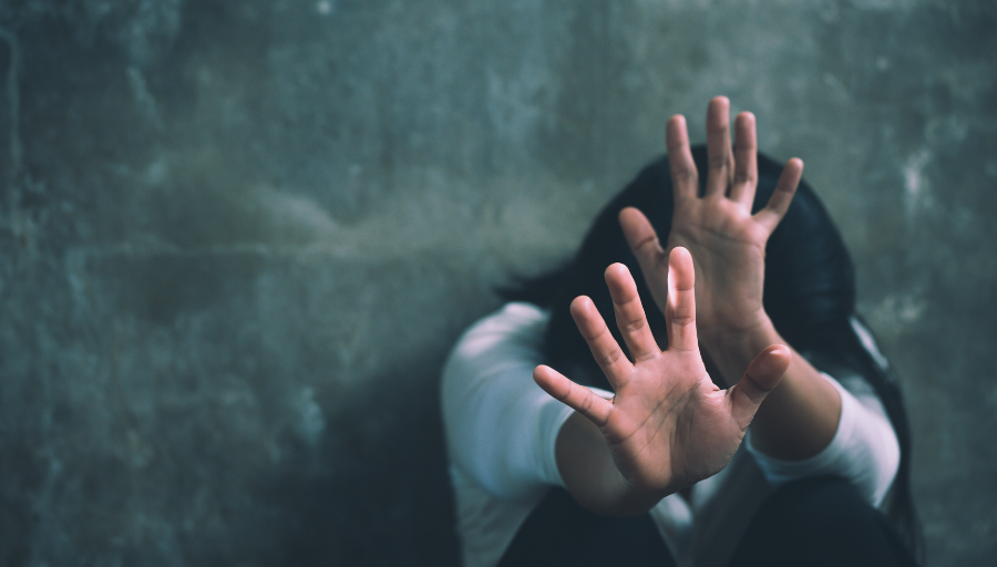 Violencia contra la mujer en la cuarentena: denuncias bajaron 9,6% y llamadas de auxilio aumentaron 43,8%