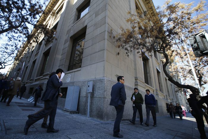 Políticas, técnicos y autonomía